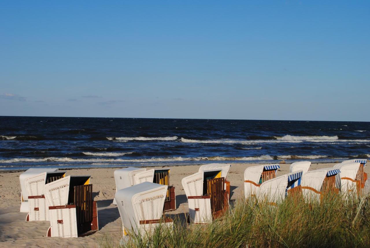 Strandvilla Gudrun Zur Meerseite Mit Balkon Бінц Екстер'єр фото